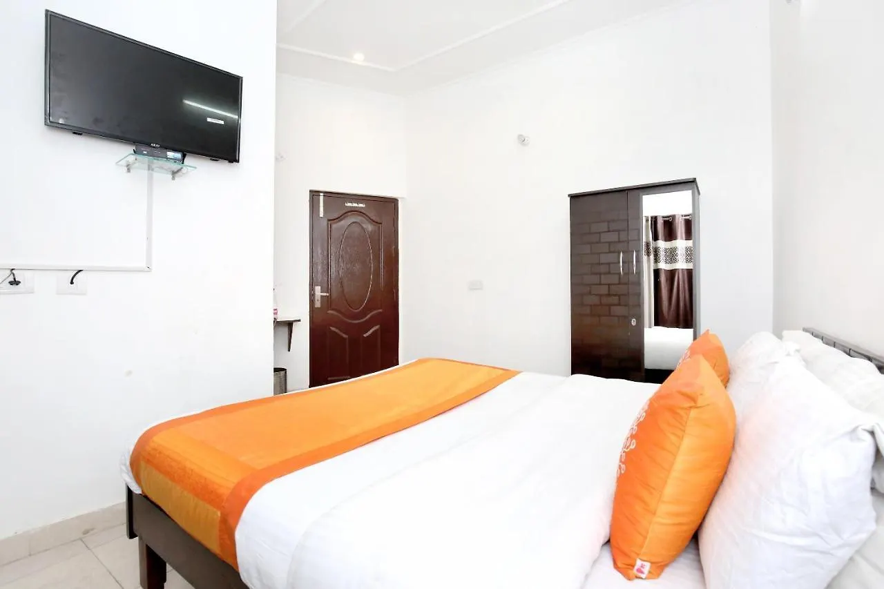 Oyo 9371 Hotel Anmol Zirakpur India